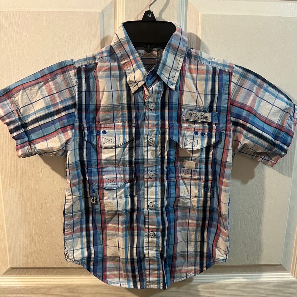 Columbia Blue and Pink Boys Button Down Short Sleeve Shirt Size XS (6/7)